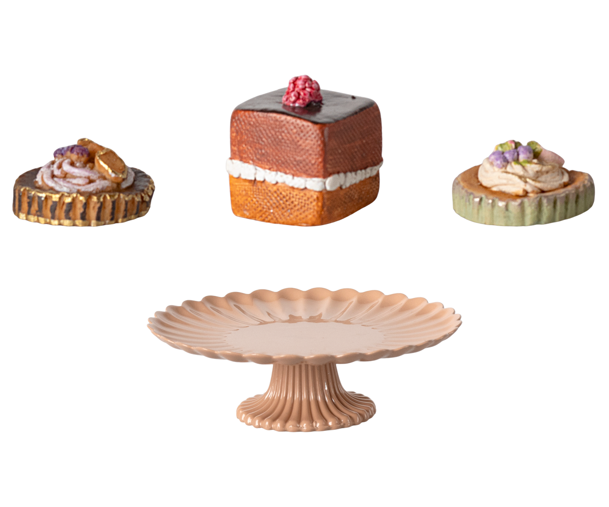 Maileg Cakes and Cake Stand, Mini