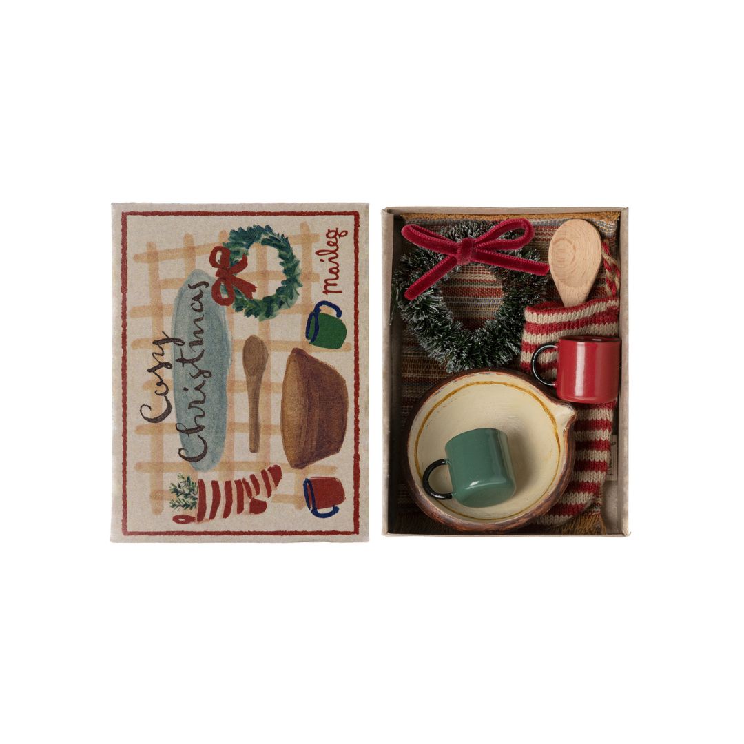 Maileg FW23 Christmas gift set in a giftable box